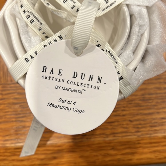 Rae Dunn Measuring cups - Picture 4 of 7